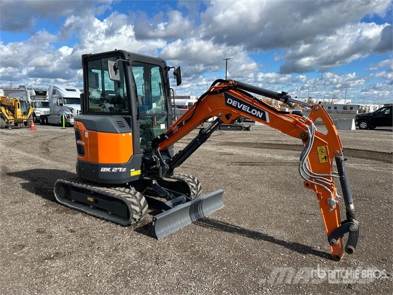 Develon DX27Z-7 Mini ekskavatori < 7 t