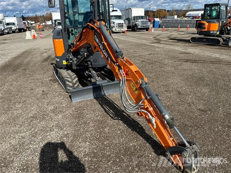 Develon DX27Z-7 Mini ekskavatori < 7 t