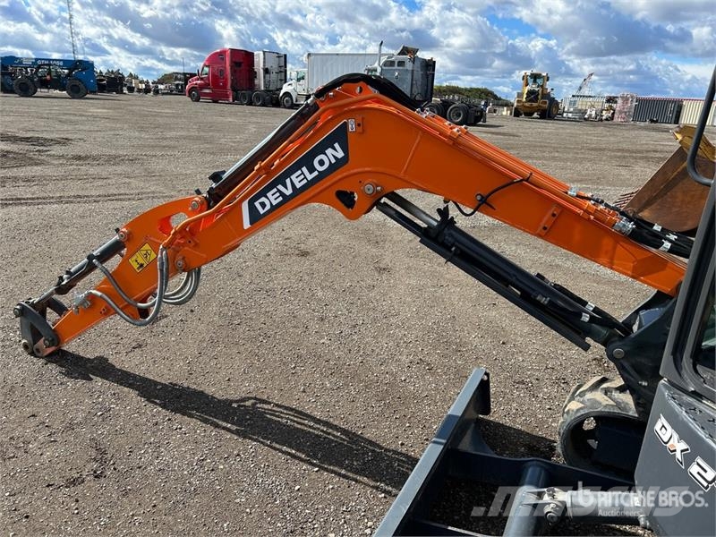 Develon DX27Z-7 Mini ekskavatori < 7 t
