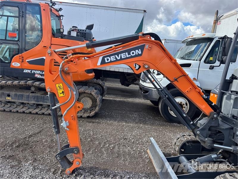 Develon DX27Z-7 Mini ekskavatori < 7 t