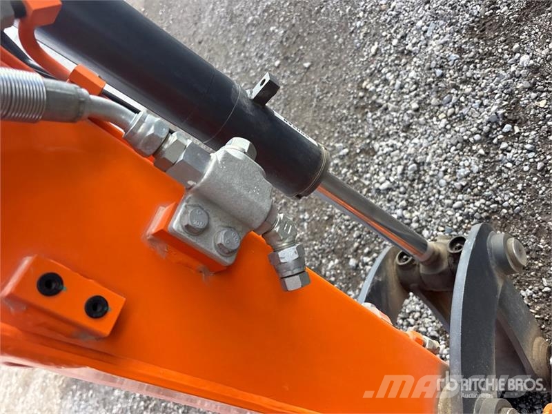 Develon DX27Z-7 Mini ekskavatori < 7 t