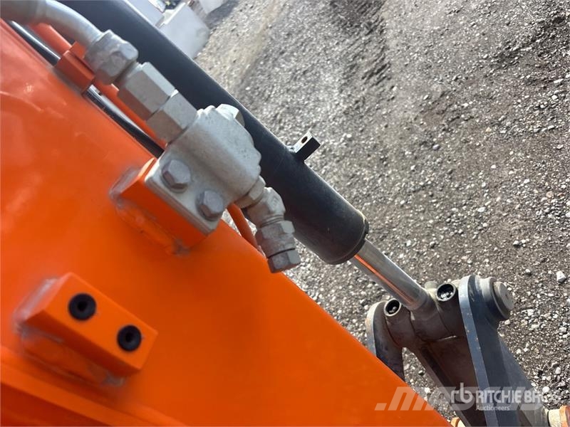 Develon DX35Z-7 Mini ekskavatori < 7 t