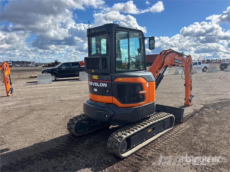Develon DX35Z-7 Mini ekskavatori < 7 t