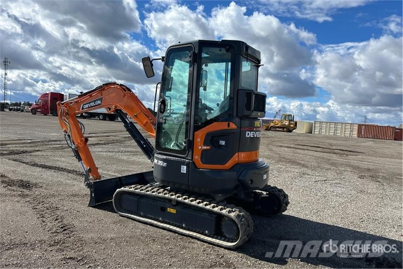Develon DX35Z-7 Mini ekskavatori < 7 t