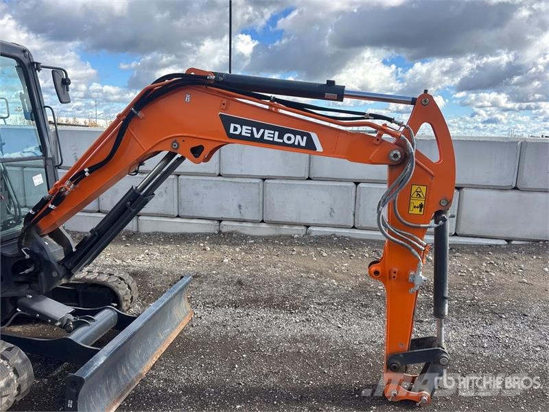 Develon DX35Z-7 Mini ekskavatori < 7 t