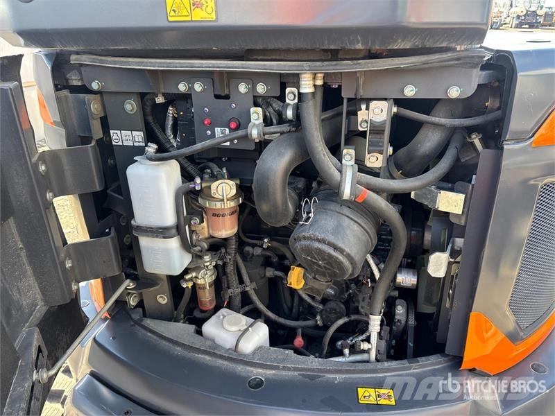 Develon DX35Z-7 Mini bagri <7t