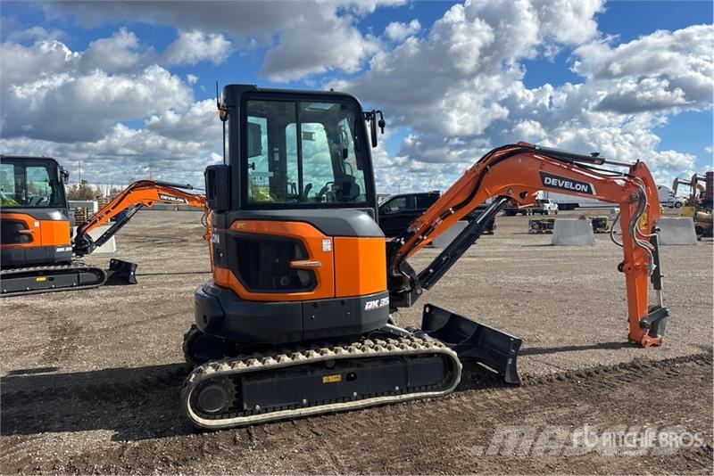 Develon DX35Z-7 Mini ekskavatori < 7 t