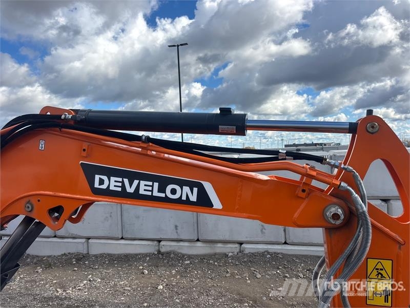 Develon DX35Z-7 Mini ekskavatori < 7 t