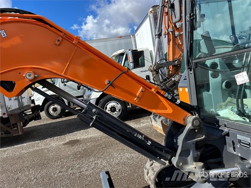 Develon DX35Z-7 Mini ekskavatori < 7 t