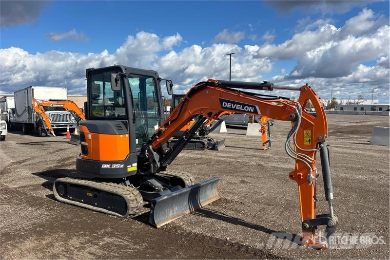Develon DX35Z-7 Mini ekskavatori < 7 t