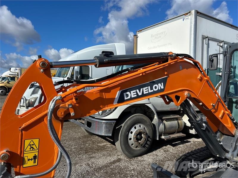 Develon DX35Z-7 Mini bagri <7t