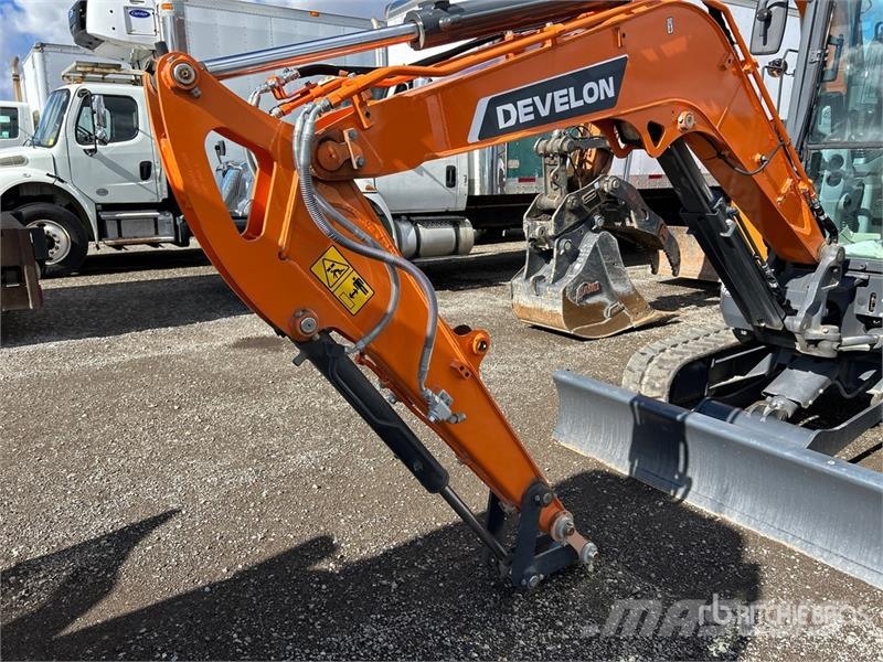Develon DX35Z-7 Mini ekskavatori < 7 t