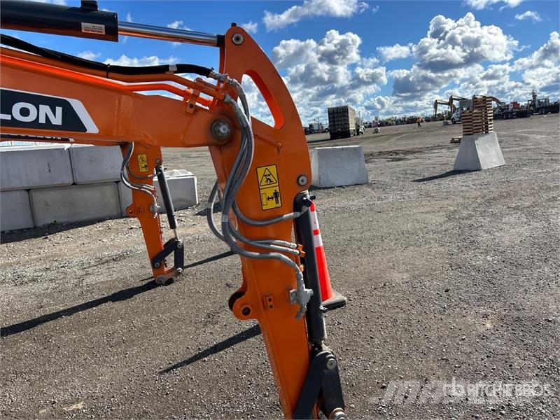 Develon DX35Z-7 Mini bagri <7t