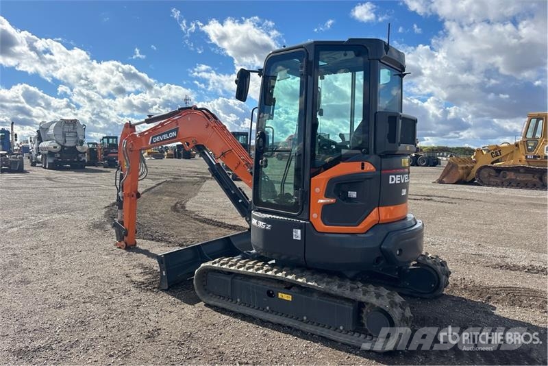 Develon DX35Z-7 Mini ekskavatori < 7 t