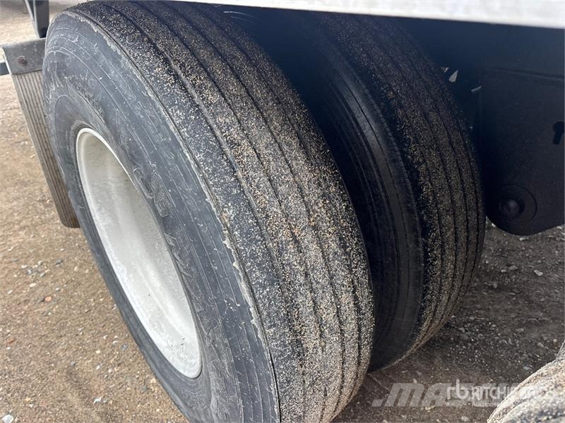 DI-MOND 53 ft x 102 in T/A Van Trailer Furgons
