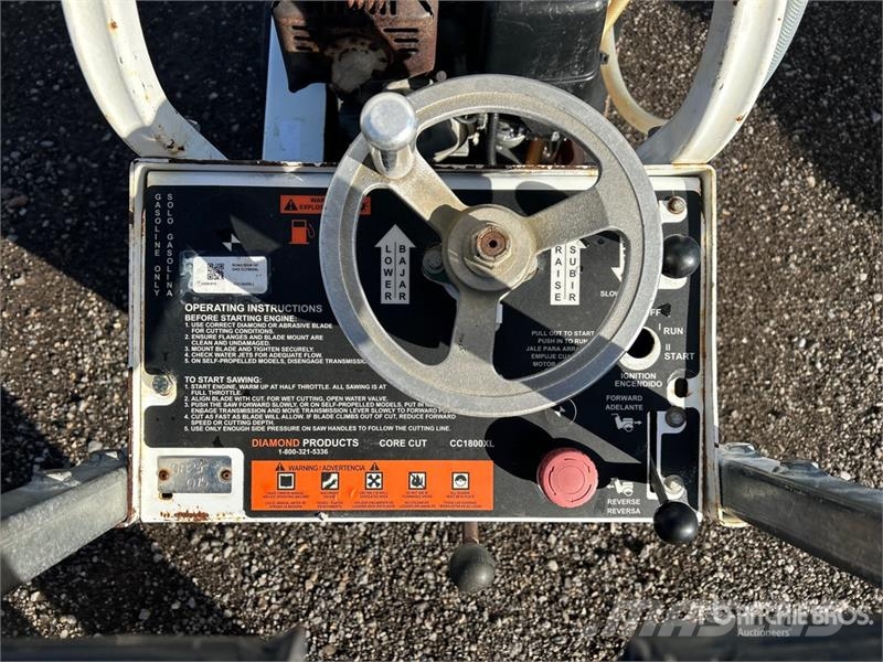 Diamond CC1800XL Walk-Behind Saw Fűrészgépek