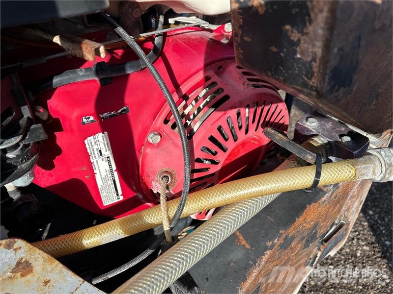 Diamond CC1800XL Walk-Behind Saw Fűrészgépek