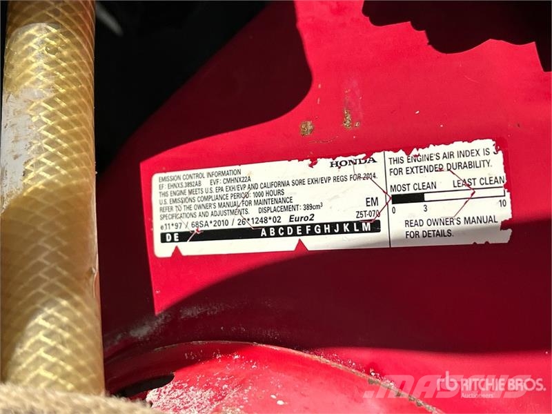 Diamond CC1800XL Walk-Behind Saw Fűrészgépek