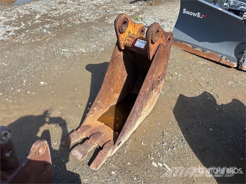 Digging 18 in Trench Bucket Kanalak