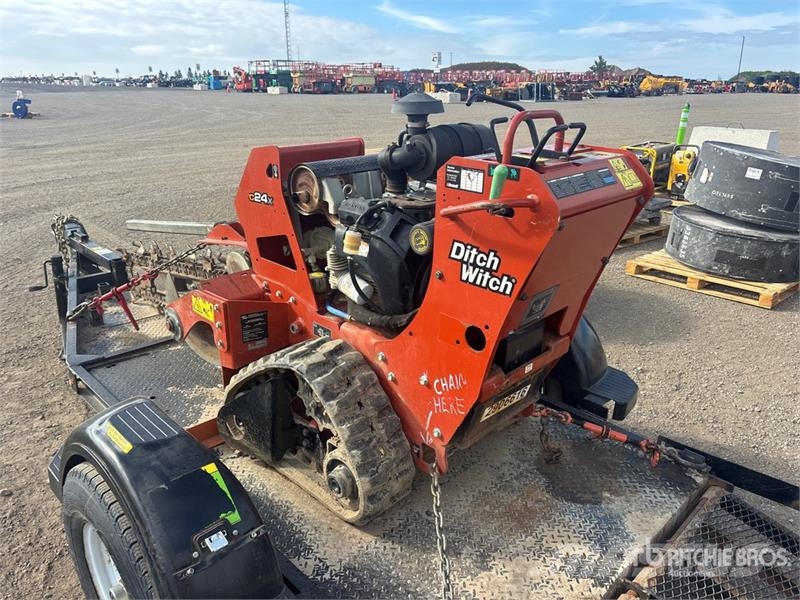 Ditch Witch C24X Scavafossi