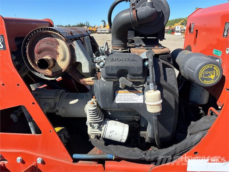 Ditch Witch C24X Freze za kopanje jarkov Trenčerji