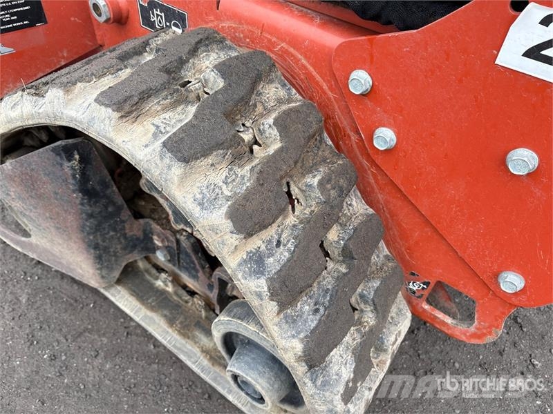 Ditch Witch C24X Pinnaselõikurid