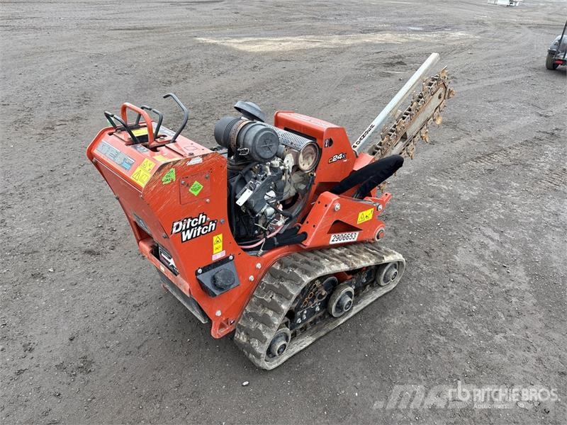 Ditch Witch C24X Pinnaselõikurid