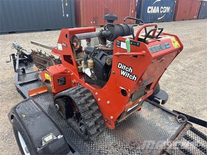 Ditch Witch C24X ماكينات حفر خنادق