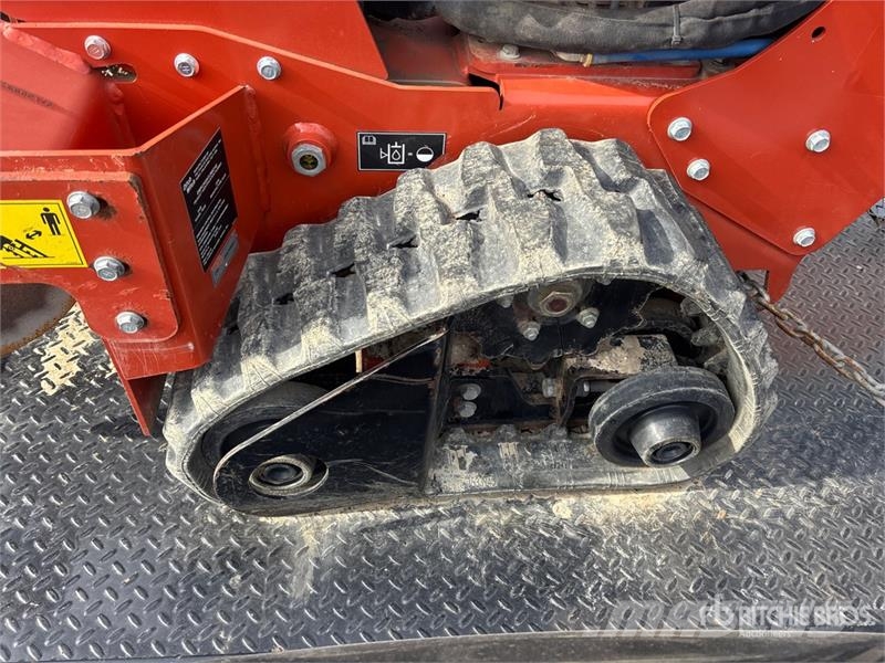 Ditch Witch C24X Sleuvengravers