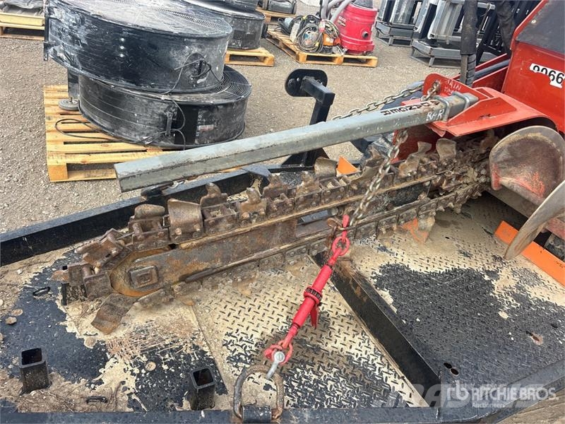 Ditch Witch C24X Scavafossi