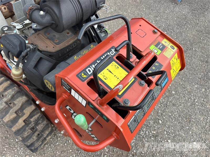 Ditch Witch C24X Траншеекопатели