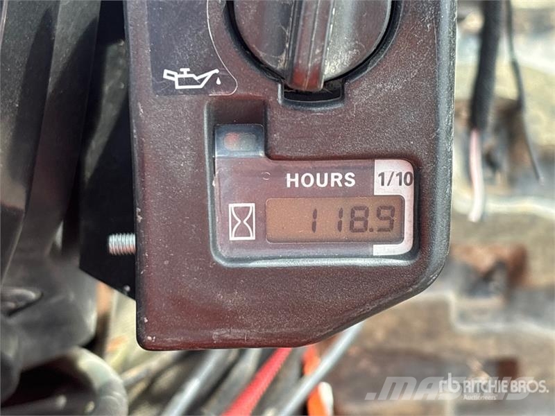 Ditch Witch C24X トレンチャー