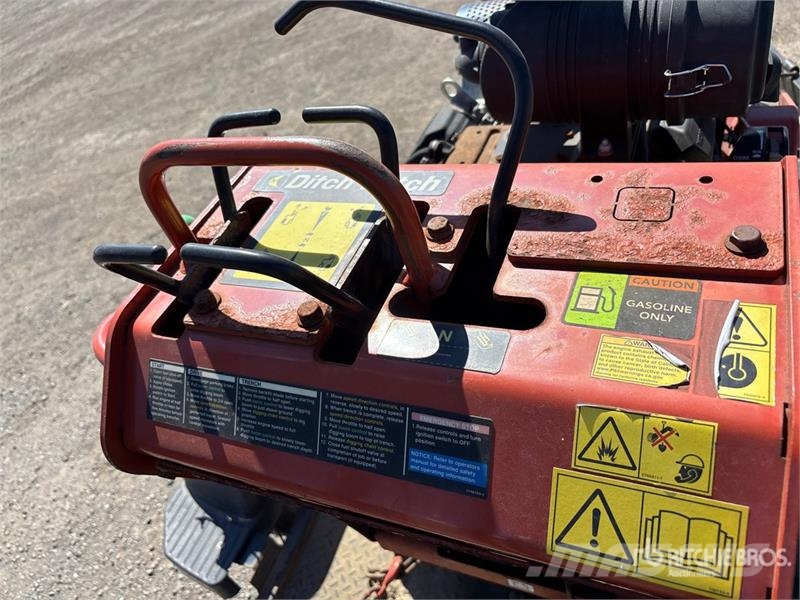 Ditch Witch C24X Freze za kopanje jarkov Trenčerji