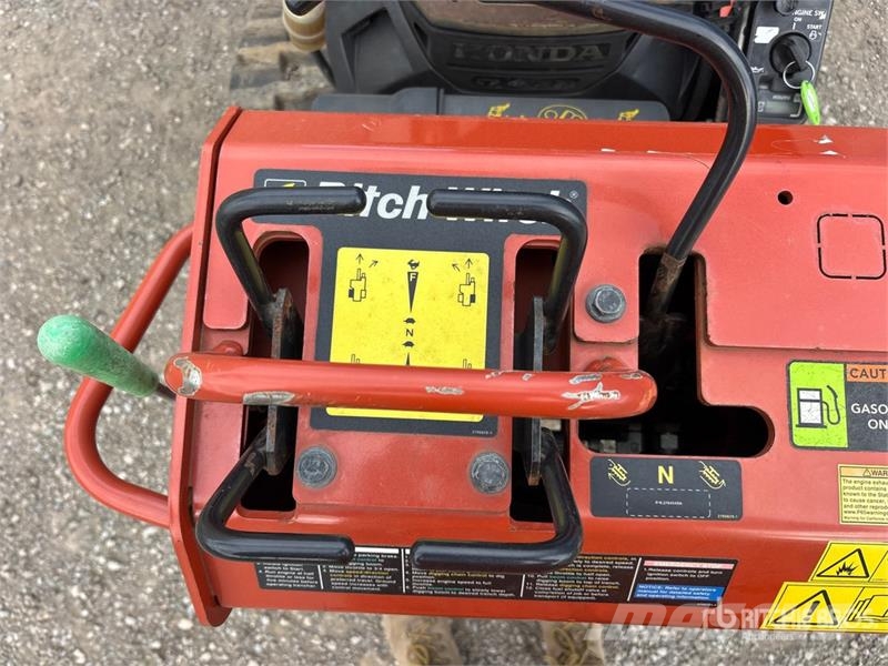 Ditch Witch C24X Траншеекопатели