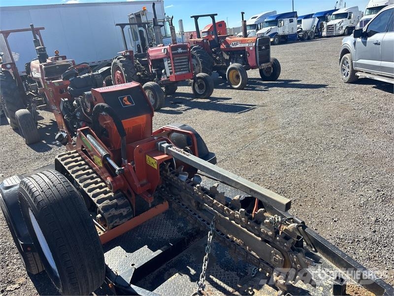Ditch Witch C24X Pinnaselõikurid