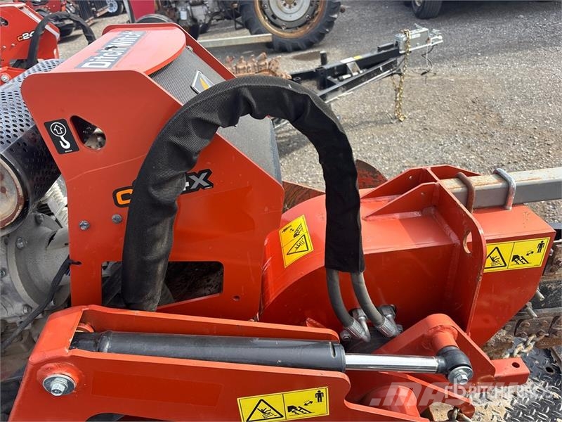 Ditch Witch C24X Sleuvengravers