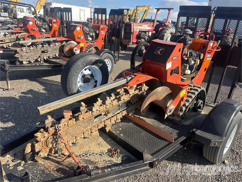 Ditch Witch C24X Scavafossi