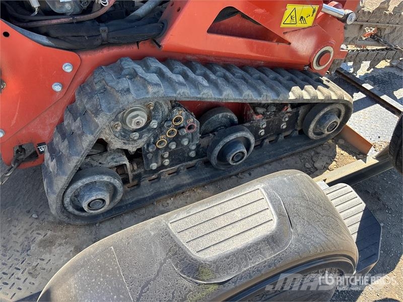Ditch Witch C24X Freze za kopanje jarkov Trenčerji