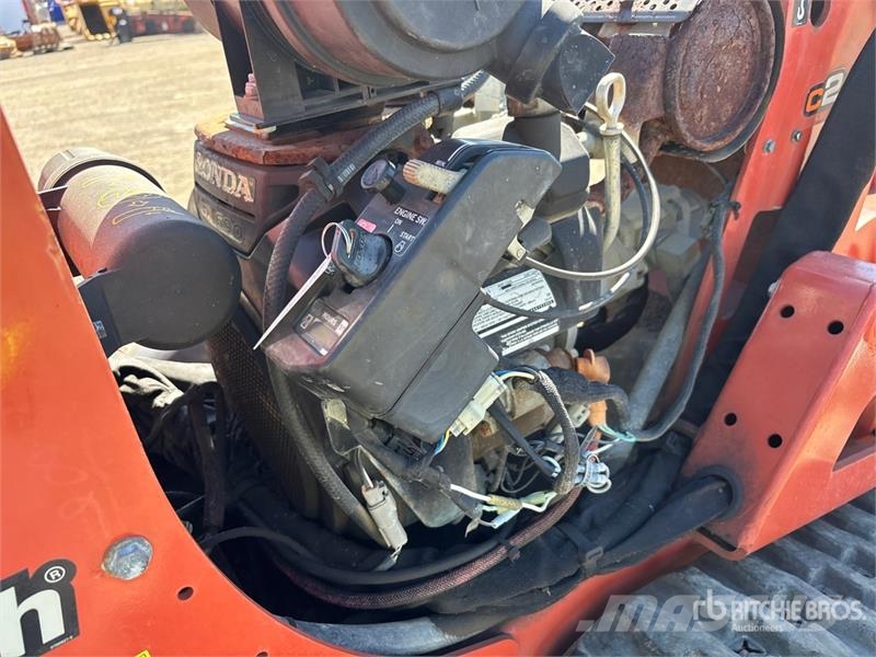 Ditch Witch C24X Freze za kopanje jarkov Trenčerji