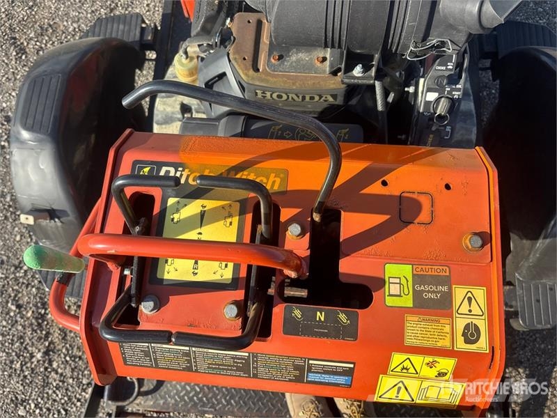 Ditch Witch C24X Scavafossi