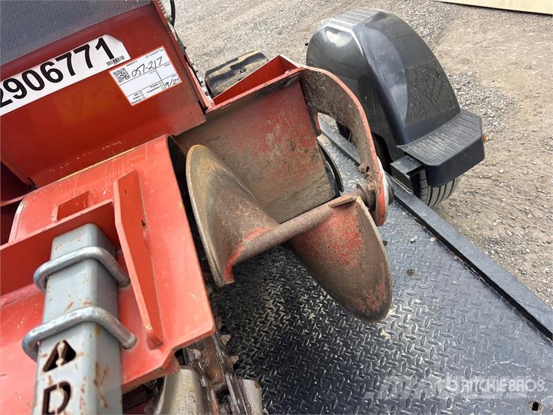 Ditch Witch C24X Траншеекопатели