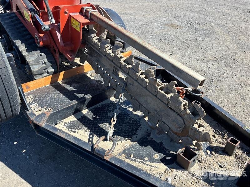 Ditch Witch C24X Freze za kopanje jarkov Trenčerji