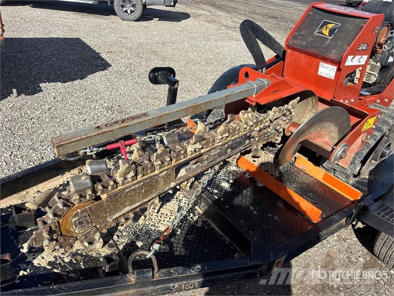 Ditch Witch C24X Freze za kopanje jarkov Trenčerji