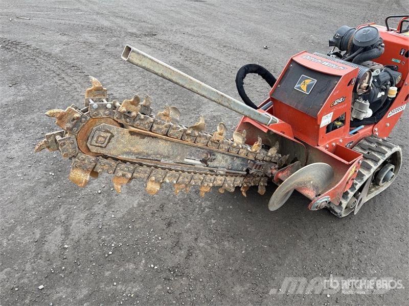 Ditch Witch C24X Pinnaselõikurid