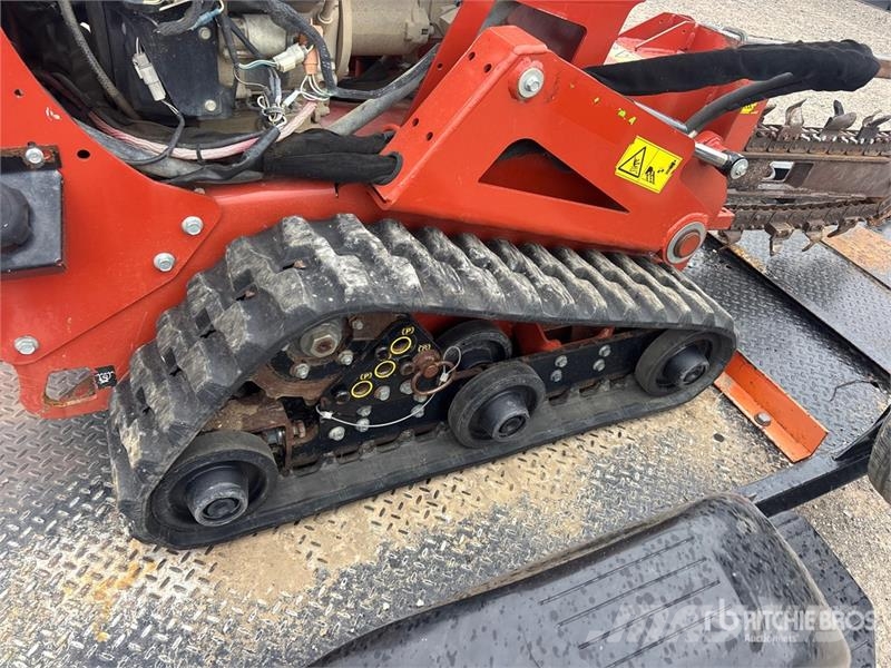 Ditch Witch C24X ماكينات حفر خنادق