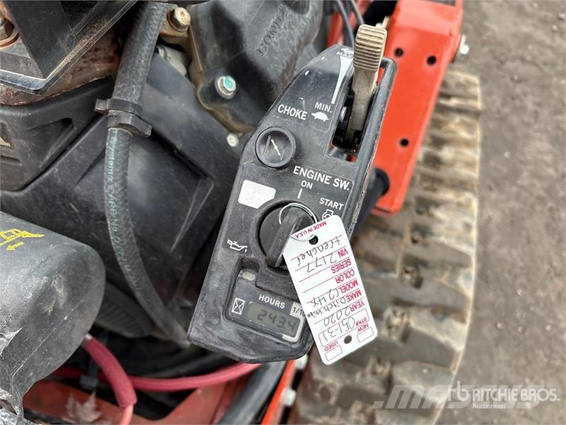 Ditch Witch C24X Pinnaselõikurid
