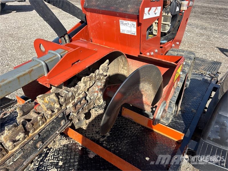 Ditch Witch C24X Freze za kopanje jarkov Trenčerji