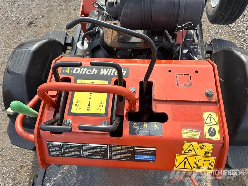 Ditch Witch C24X Sleuvengravers