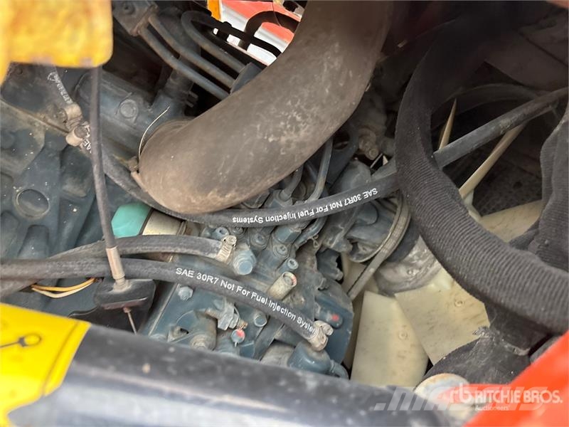 Ditch Witch SK752 Krautuvai su šoniniu pasukimu