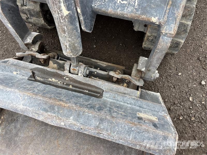 Ditch Witch SK752 Krautuvai su šoniniu pasukimu